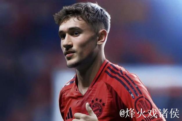 埃贝尔打趣：我看球时很安静而穆勒话很多，我不