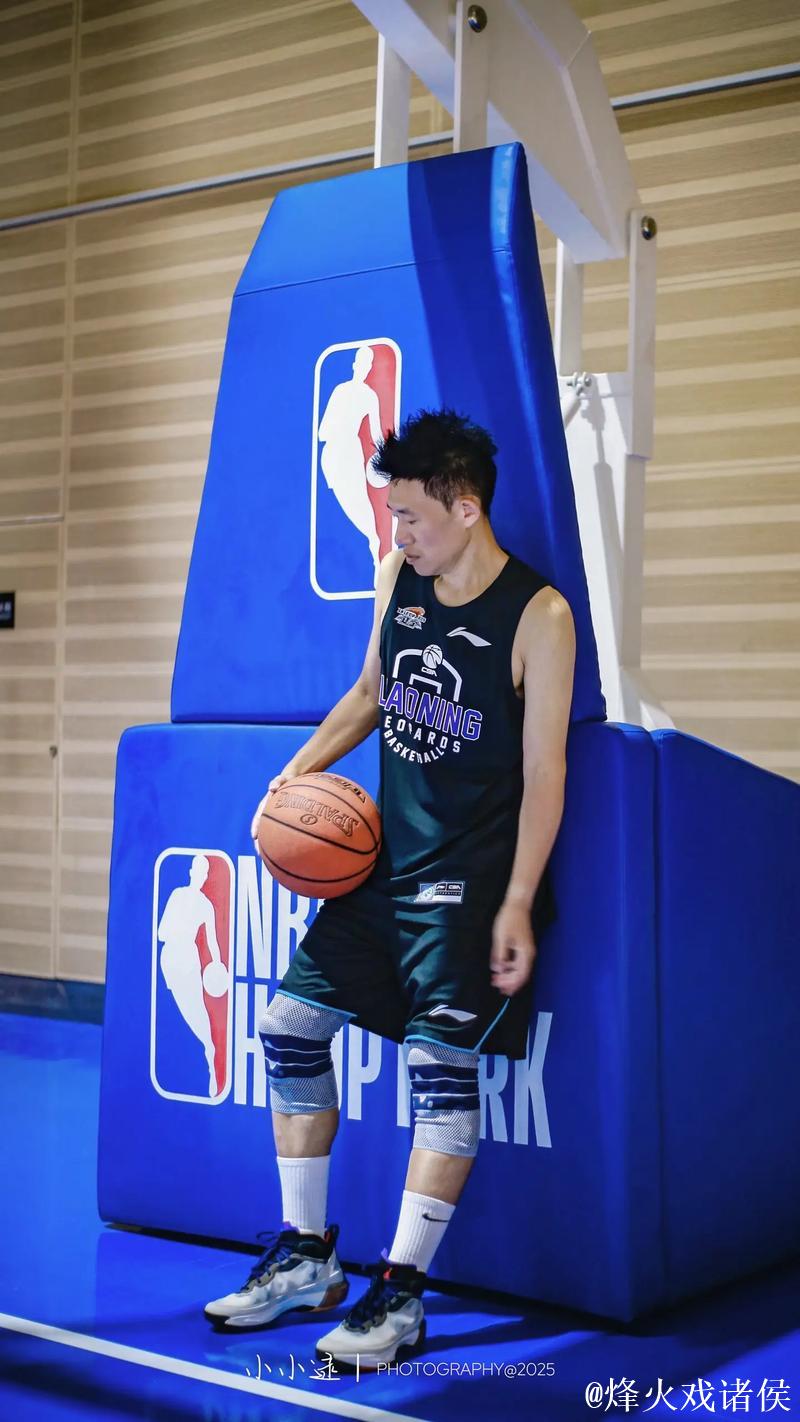 段睿骐全场出战27分钟，投篮13中7得到20分6篮板5助攻1抢断